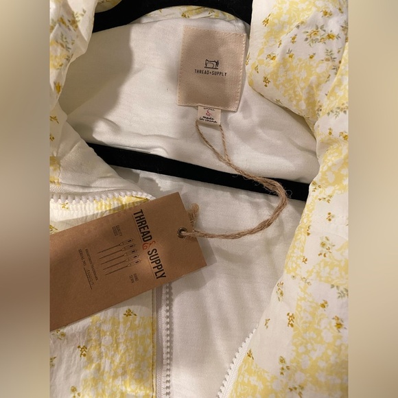 NWT Thread & Supply Size S Yellow Floral Patchwork Cropped Luff Vest Full Zip - Picture 9 of 10